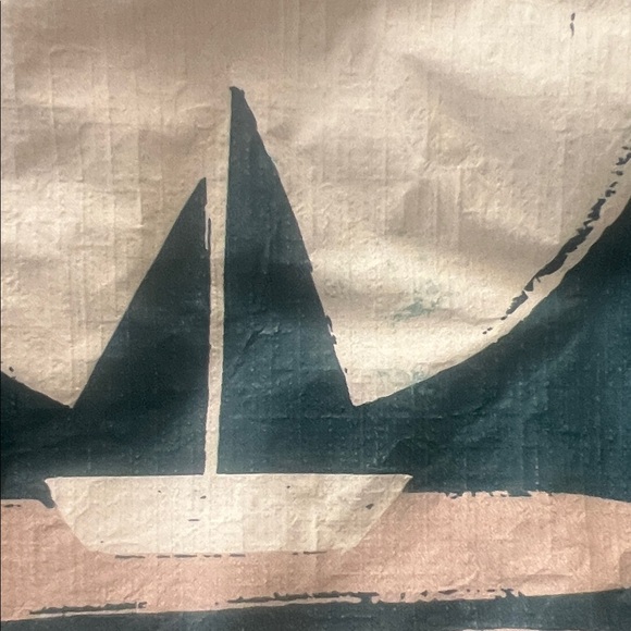 ALOHA Collection Green and Cream Travel Bag - Picture 7 of 9